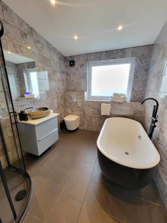 Luxury Cottage In Portree City Centre! Exterior photo